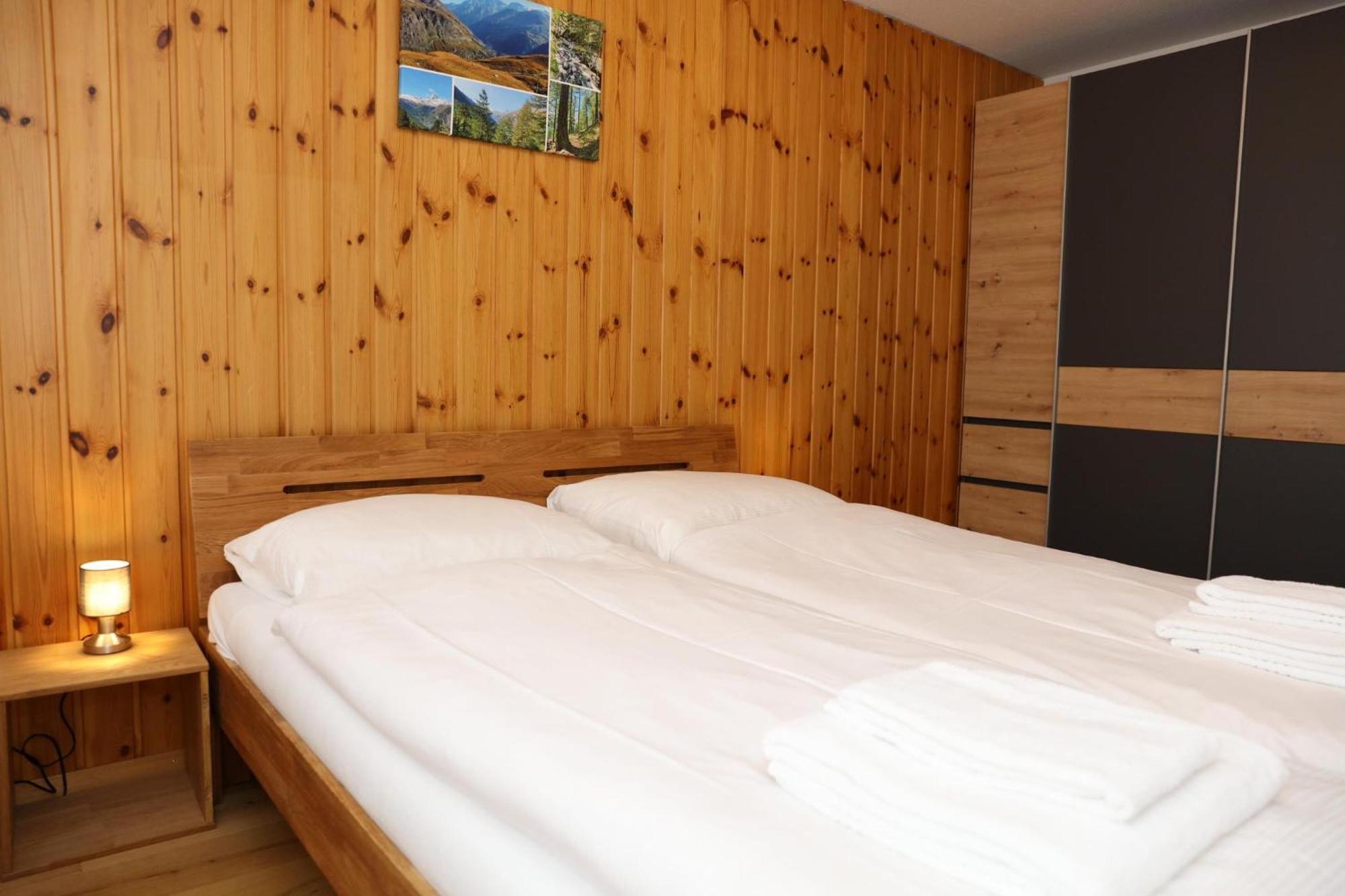 Monte Rosa Taesch, Apartments Mit Wellness Bereich ภายนอก รูปภาพ